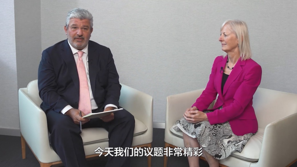 <p>康乔与洛莉·海内尔对话聚焦衰退风险及其对全球资产配置的影响</p>
